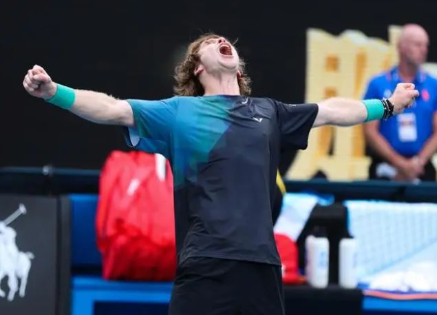 她对运动员 她对运动员