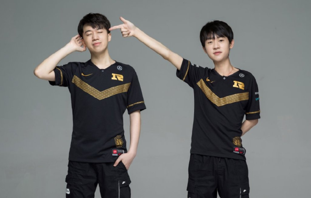 这里的比赛 这里的比赛