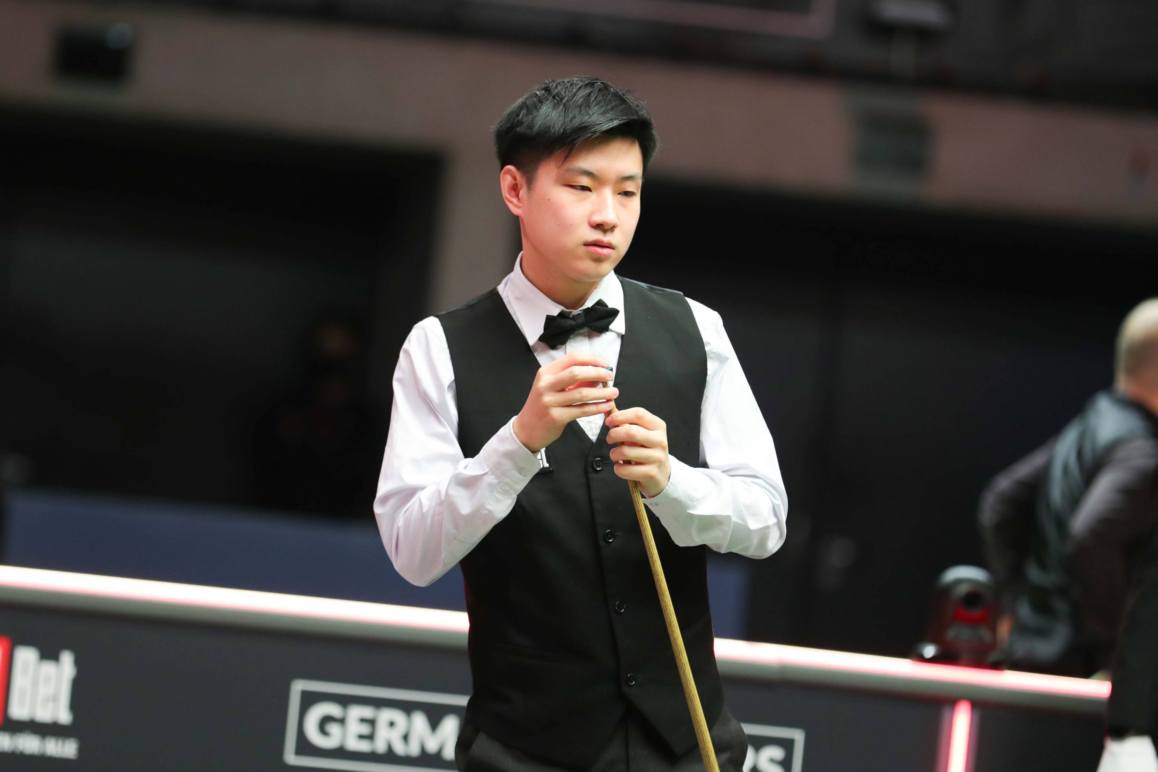 支球队之间 支球队之间