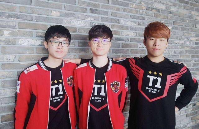 库里宣布火 库里宣布火